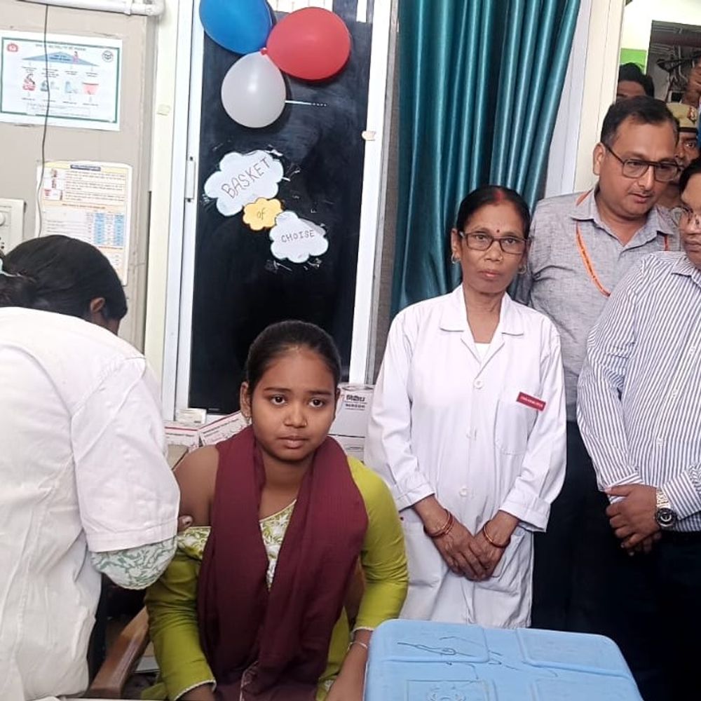 अयोध्या में HPV वैक्सीन अभियान शुरू:14-15 वर्ष की किशोरियों को लगाई जाएगी, सर्वाइकल कैंसर से बचाव होगा