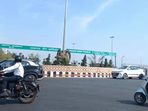 
                 लखनऊ में राहत के बाद तेज गर्मी शुरू:तेज धूप बढ़ा रही परेशानी, दिन में कई बार बादल छाए रहने की भी संभावना 
            