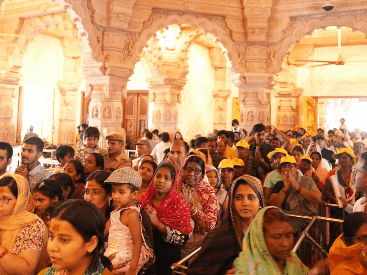 
                 शिवमंदिर पर योगी, शेषावतार मंदिर पर केशव मौर्य करेंगे ध्वजारोहण:राममंदिर ट्रस्ट की ओर से पूरक मंदिरों के ध्वजारोहण को बनाया जा रहा यादगार 
            