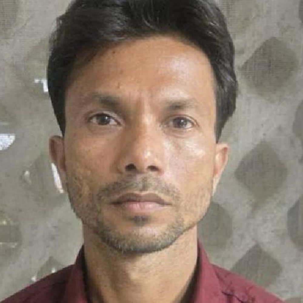 नोएडा एसटीएफ ने पकड़ा 50 हजार का इनामी:चंदौली जिले से पशु तस्करी के मामले में था वांछित, दिल्ली में चला रहा था ई रिक्शा