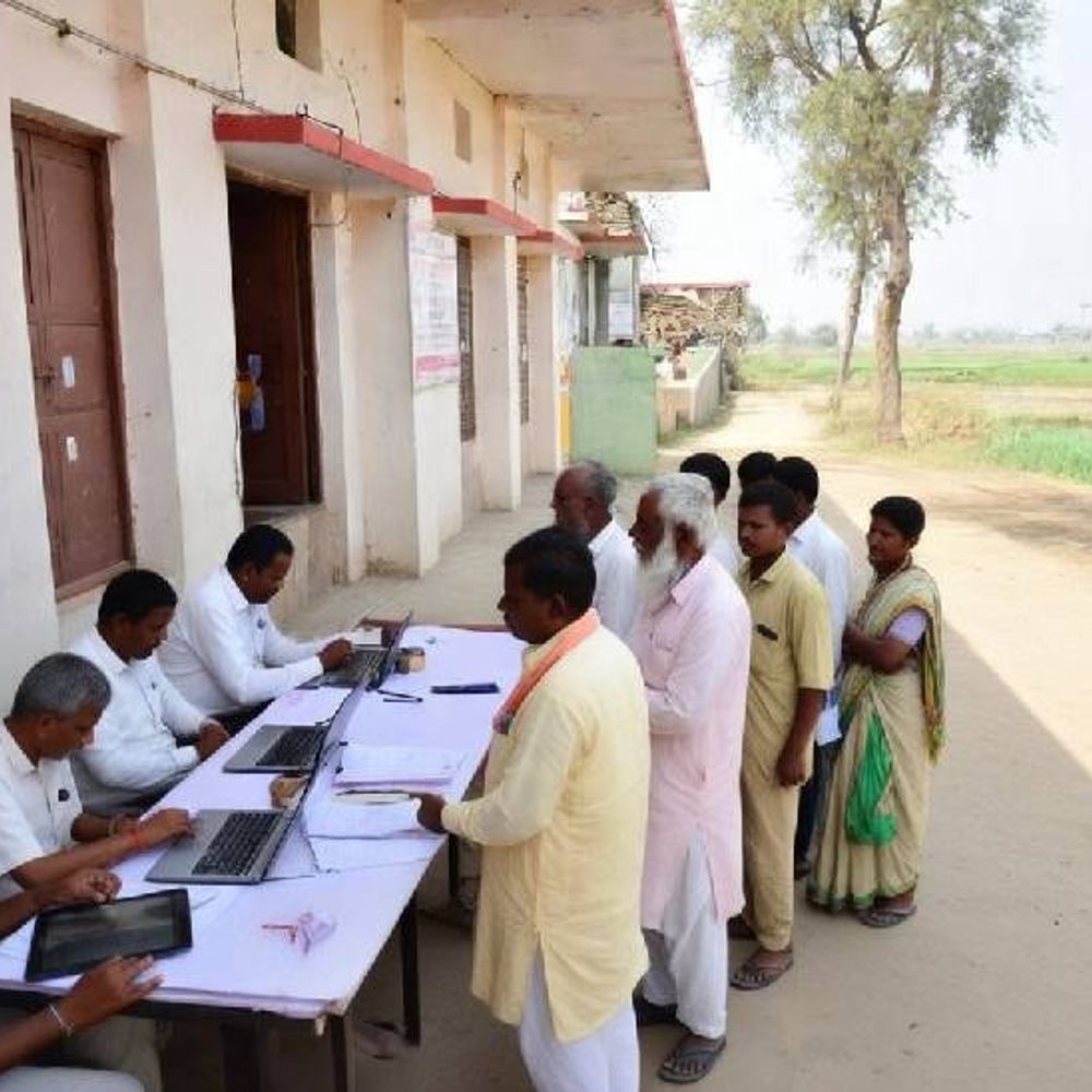 
                 किसानों का पंजीकरण कराएगी सरकार:15 अप्रैल तक कराएं फार्मर रजिस्ट्री, नहीं तो पीएम किसान निधि से हो जाएंगे वंचित 
            