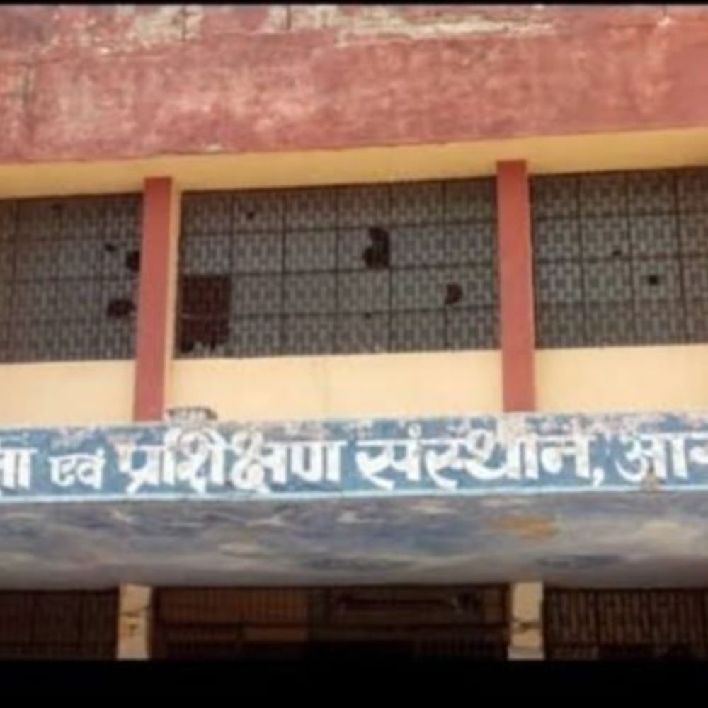 
                 प्रयोगात्मक परीक्षाओं छूटे हुए छात्रों के लिए एक और मौका:9 से 10 अप्रैल को होंगी परीक्षाएं, देखे कार्यक्रम 
            