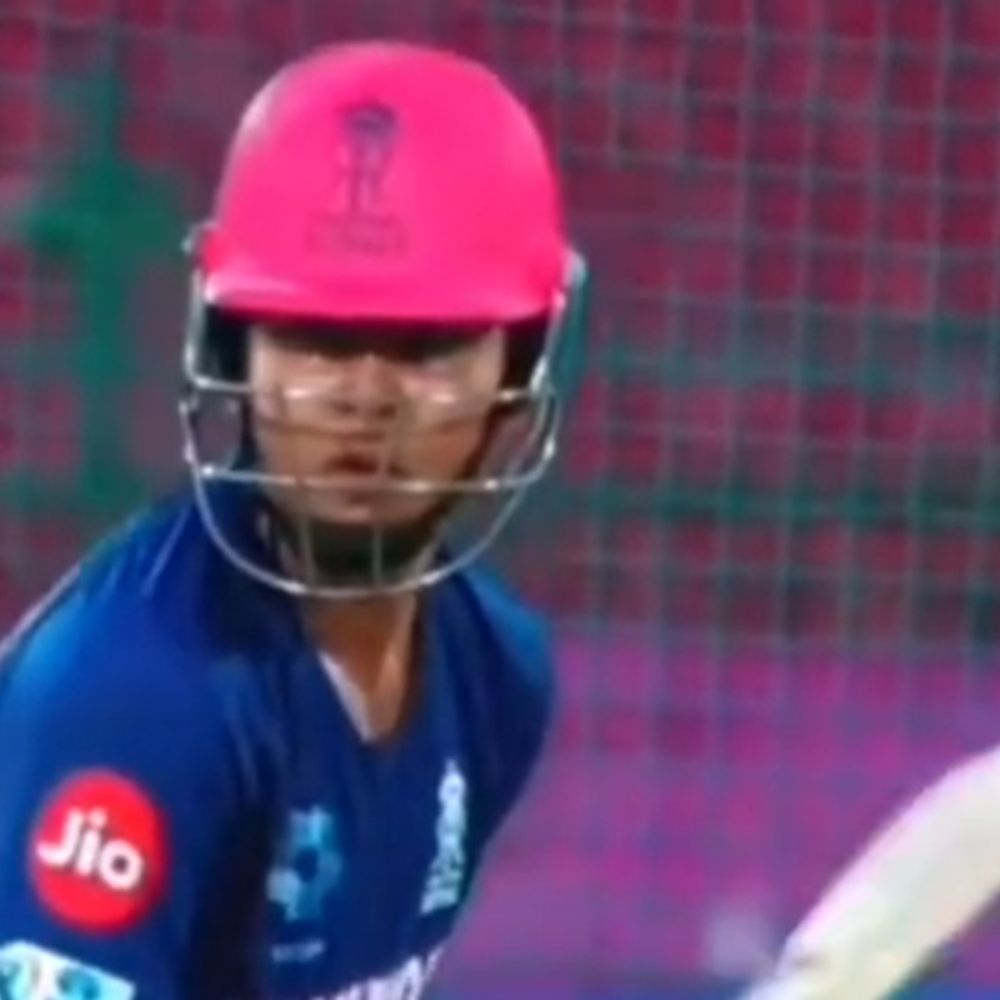 IPL में आज MI-RR के बीच मुकालबा मैच:30 सिक्स पूरे करने वाले सबसे कम उम्र के खिलाड़ी बने वैभव सूर्यवंशी, ईशान किशन को भी पीछे छोड़ा