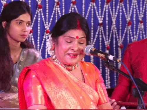 
                 मालिनी के मोहक सुर पर मोहित हुए श्रोता, VIDEO:संकटमोचन संगीत समारोह में चैती,ठुमरी,दादरा और सोसर से की हनुमत वंदना 
            