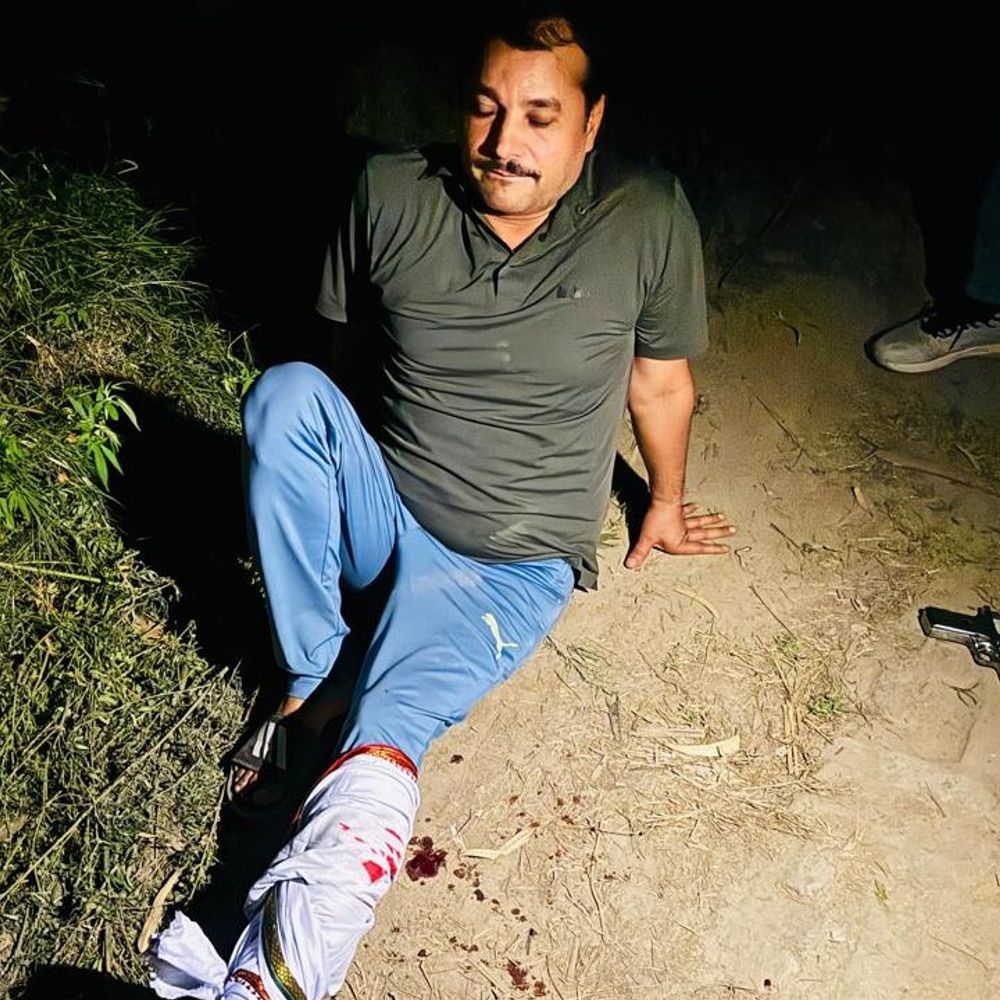 गाजियाबाद में 25 हजार का इनामी बदमाश मुठभेड़ में घायल:मोदीनगर ढाबे पर की थी फायरिंग, पुलिस ने दौड़ाकर मारी गोली; साथी भी दबोचा