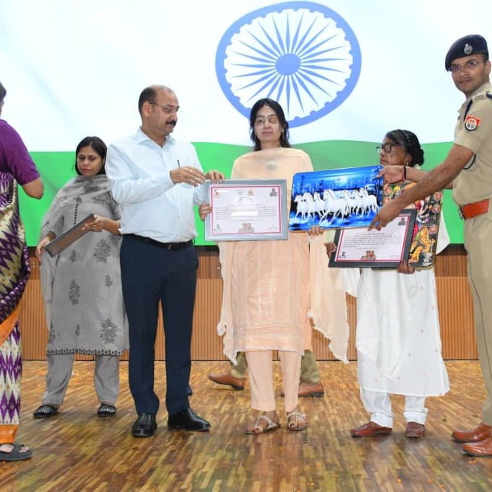 मिशन शक्ति: महिलाओं को मिला सम्मान, प्रतिभा का उत्कर्ष:मेरठ में पुलिस-प्रशासन ने महिला सशक्तिकरण 'अनन्ता' कार्यक्रम आयोजित किया