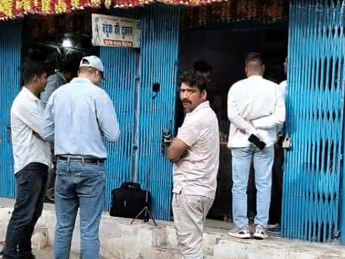 
                 ज्वेलरी दुकान से AK-47 की गोलियों की तस्करी:हरियाणा का मास्टरमाइंड कानपुर से बुलेट्स खरीदकर बिहार में भिजवाता था; खरीदने वाली गैंग की तलाश में NIA 
            