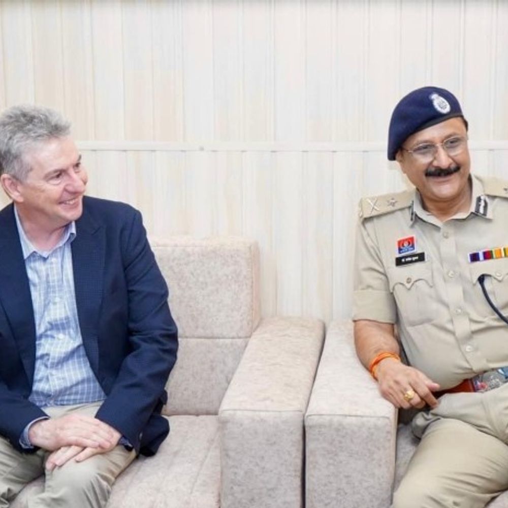 ऑस्ट्रेलिया के काउंसलेट जनरल ने पुलिस कमिश्नर से की मुलाकात:  क्राउड मैनेजमेंट को समझा, कल्चर-पर्यटन पर की चर्चा; अफसरों को कहा धन्यवाद – Raipur News