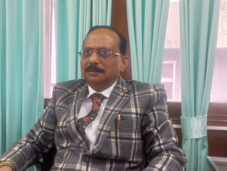 हिमाचल हाईकोर्ट ने मुख्य सचिव के आदेशों पर लगाई रोक:  सोलन में अवैध निर्माण तोड़ने का मामला, माकपा ने की पद से हटाने- FIR की मांग – Shimla News