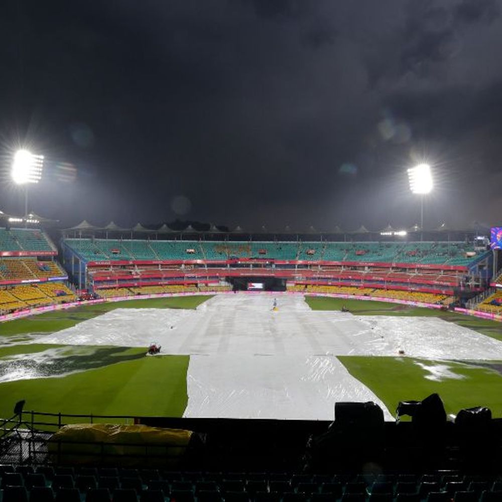 राजस्थान-मुंबई IPL मैच से पहले गुवाहाटी में बारिश:टॉस डिले हुआ; कप्तान हार्दिक पंड्या टीम से जुड़े, फिटनेस पर सस्पेंस कायम