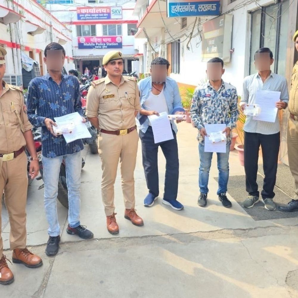 लखनऊ में टप्पेबाज गिरोह के चार आरोपी गिरफ्तार:साइकिल से टक्कर मारकर उड़ाते थे नकदी, मुरादाबाद से आकर करते टप्पेबाजी