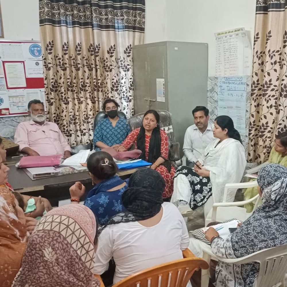 
                 टीबी उन्मूलन को लेकर आशाओं को दी गई पूरी जानकारी:11 व 13 अप्रैल को होंगे एक्स-रे कैंप,अधिकारियों ने दिए सख्त निर्देश 
            