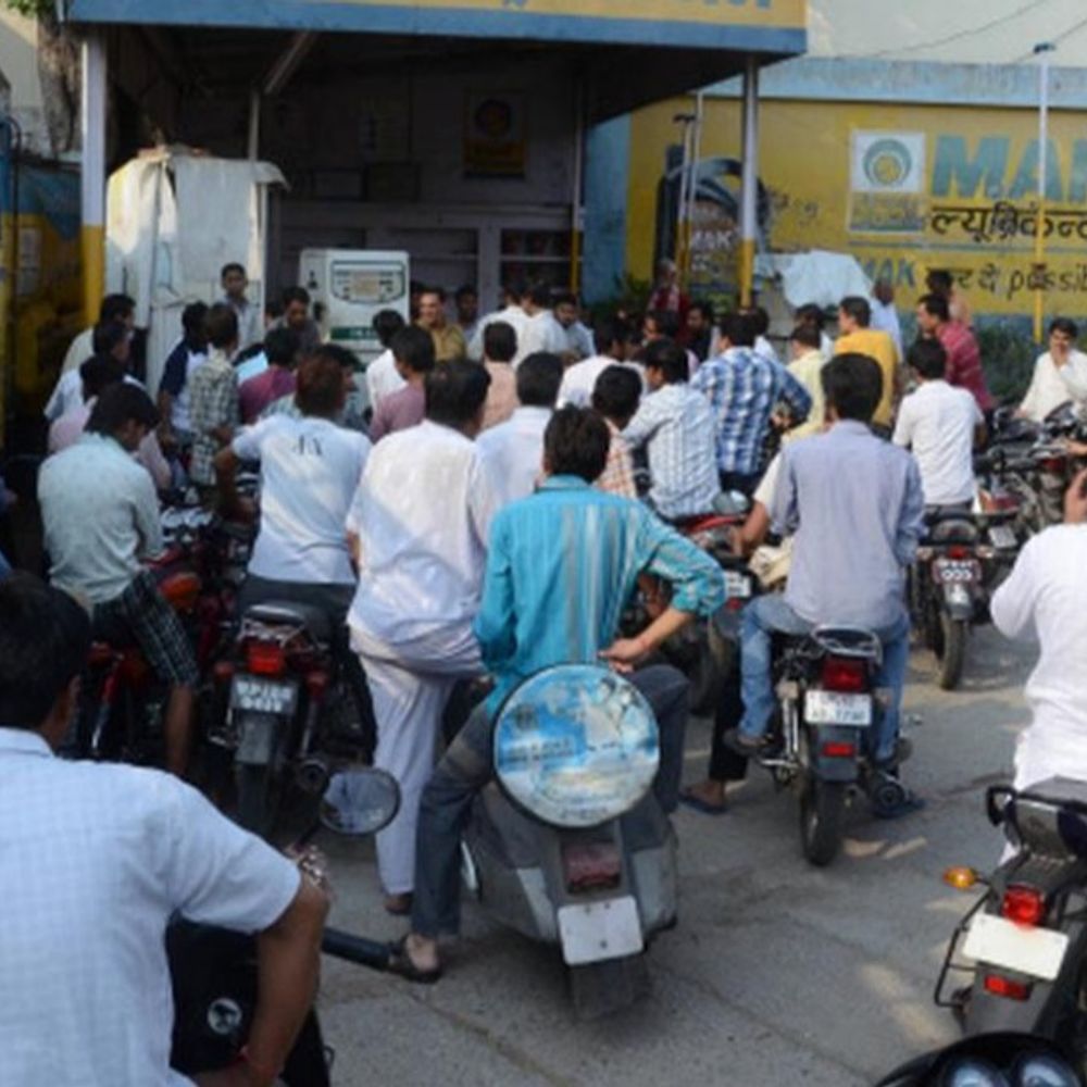 मेरठ में ट्रैफिक कांस्टेबल का शव रजवाहे में मिला:ड्यूटी से लौटते समय हुआ हादसा, पुलिस जांच में जुटी