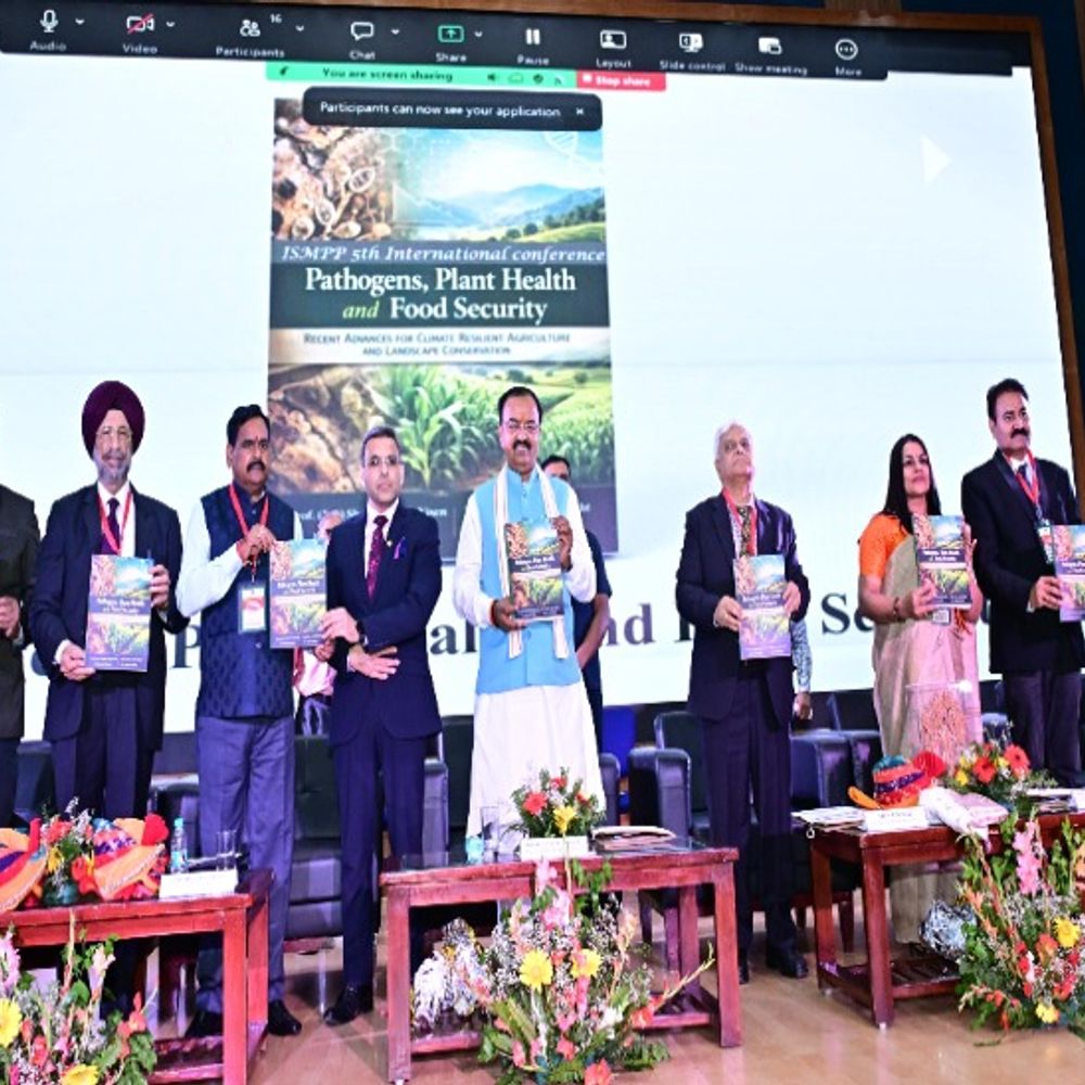 लखनऊ- एमिटी यूनिवर्सिटी में इंटरनेशल वर्कशॉप का आगाज:केशव मौर्य ने कहा- ऐसी तकनीक विकसित करें जो बेमौसम बारिश से फसलों को बचाएं