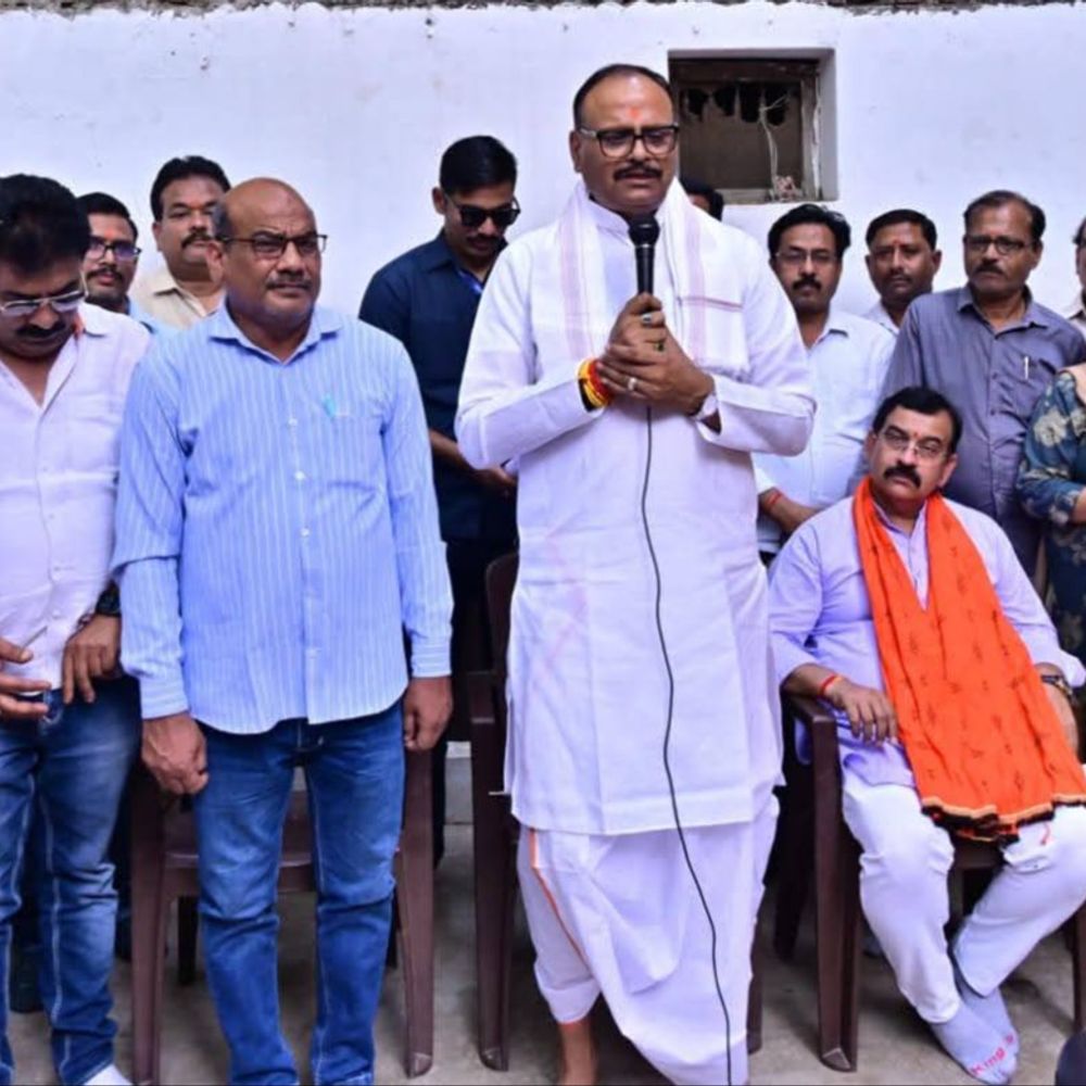 लखनऊ में भाजपा का वार्ड चलो अभियान शुरू:उपमुख्यमंत्री बृजेश पाठक ने की शुरुआत, 12 अप्रैल तक चलेगा कार्यक्रम