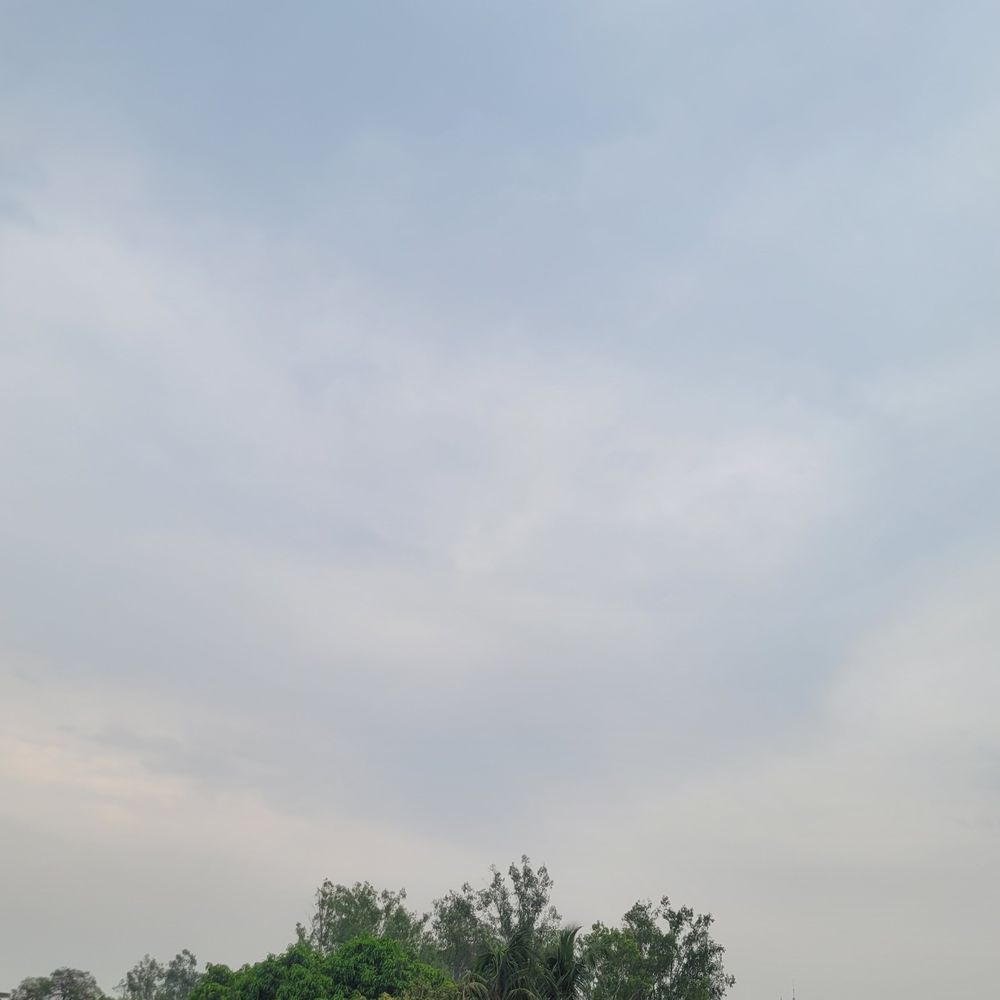 आजमगढ़ में बदला मौसम का मिजाज:सुबह से ही पड़ रही है फुहारे, किसानों के चेहरों पर चिंता की लकीरें