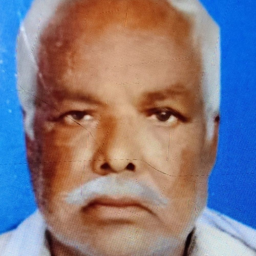 आंधी में सूखा पेड़ गिरने से किसान की मौत:उन्नाव में खेत से लौटते समय गिरा पेड़