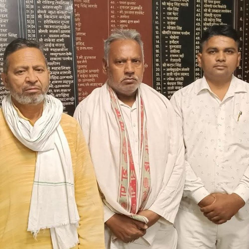 मोहसिना किदवई के निधन पर शोक व्यक्त:मेरठ में पूर्व पार्षदों ने 2 मिनट का मौन रखकर दी श्रद्धांजलि