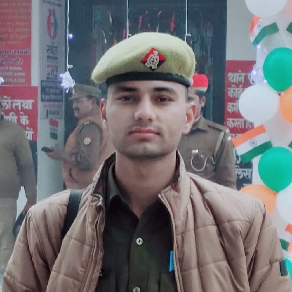 सिपाही गणेश कुमार बने जीएसटी इंस्पेक्टर:उन्नाव पुलिस लाइन में तैनात, सीजीएल-2025 में मिली सफलता