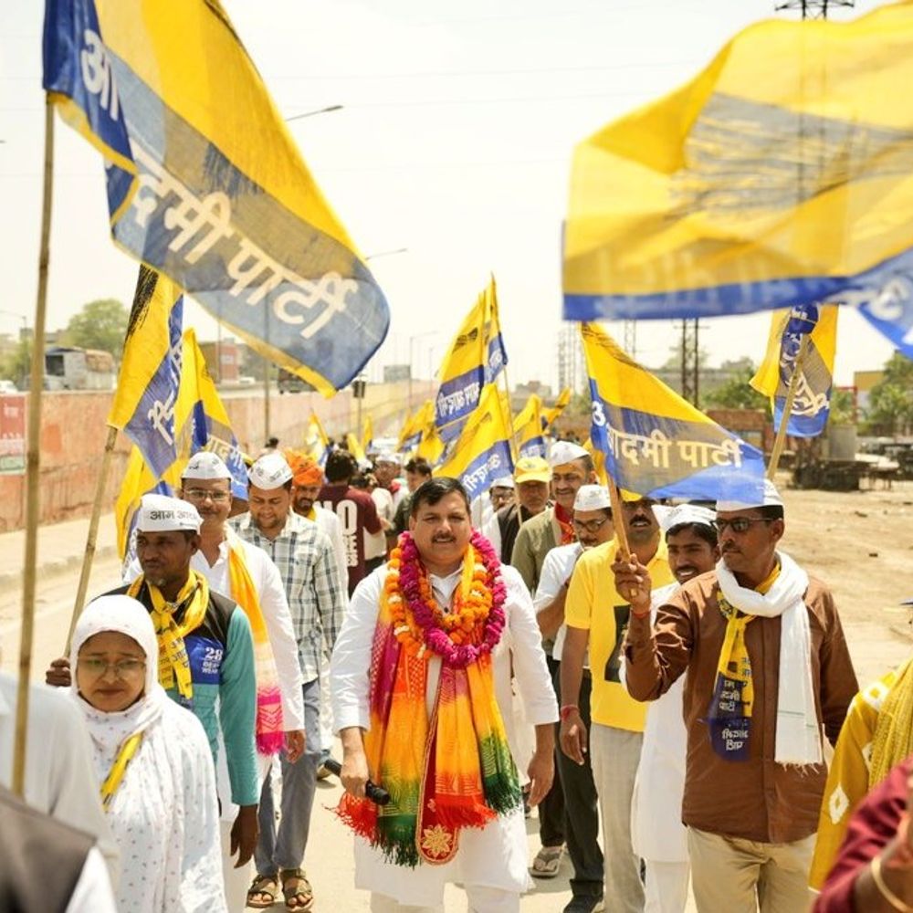 मथुरा में आम आदमी पार्टी की पदयात्रा का तीसरा दिन:संजय सिंह बोले- रोजगार-सामाजिक न्याय के लिए संघर्ष जारी, पहले लड़ेंगे पंचायत चुनाव