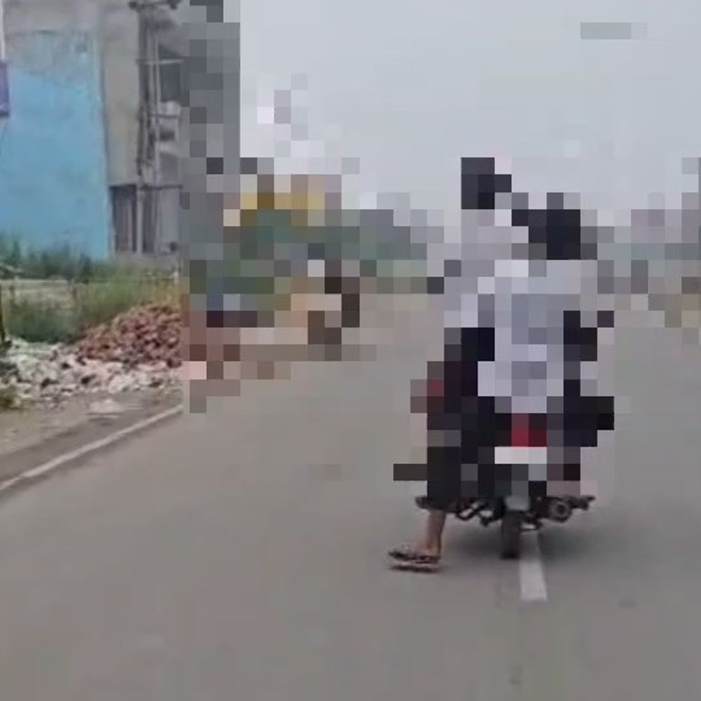 एक बाइक पर 7 सवार, मौत को दावत:बागपत में वायरल वीडियो से उठे सड़क सुरक्षा पर सवाल