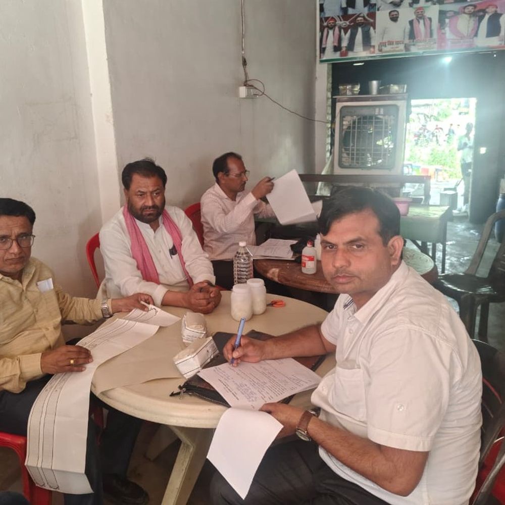 कानपुर देहात में खाद्य विभाग का मिलावटखोरी के खिलाफ एक्शन:पनीर, दूध, पेड़ा, खोया के नमूने दुकानों से लेकर प्रयोगशाला भेजा