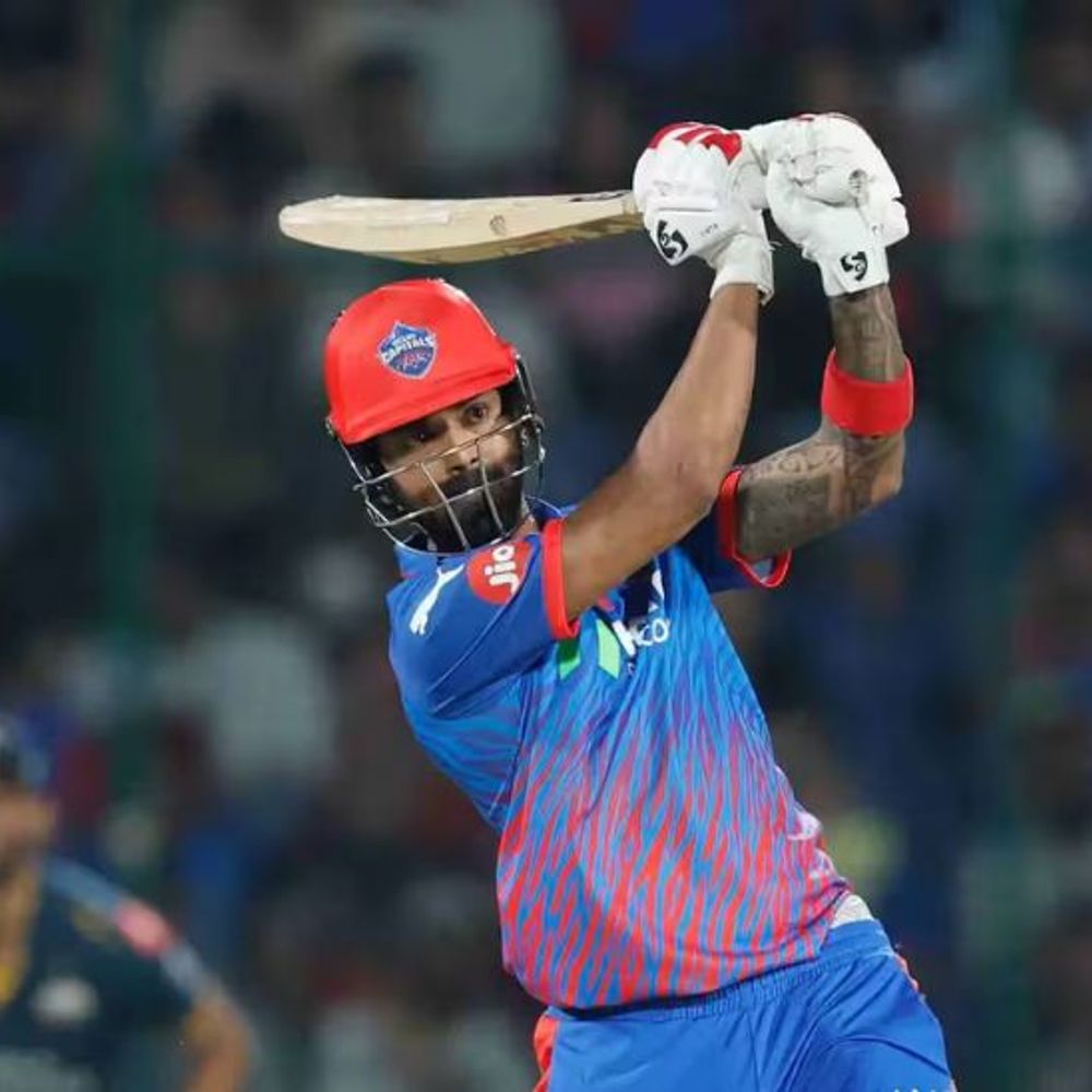 IPL में गुजरात ने दिल्ली को 211 का टारगेट दिया:राशिद को लगातार दो बॉल पर विकेट, राणा-रिजवी को पवेलियन भेजा; राहुल की फिफ्टी