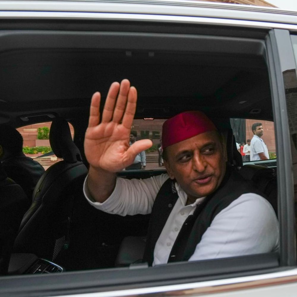 अखिलेश यादव आज कानपुर आ रहें:मुलायम के निजी सिक्योरिटी गार्ड के घर जाएंगे, भाई के निधन पर श्रद्धांजलि देंगे