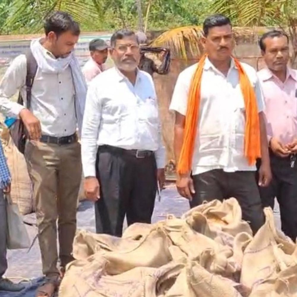 बेमेतरा में PM-AASHA के तहत चना खरीदी शुरू:  किसानों को मिलेगा उचित दाम,देवरबीजा सहकारी समिति में अब तक 600 कट्टा से अधिक चना खरीदा गया – Bemetara News