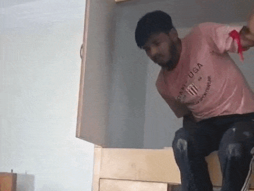 मोहाली में बंद NRI की कोठी में घुसा चोर, VIDEO:  पुलिस के आने पर अलमारी में छिपा; मोहल्ले के लोगों ने जाल बिछाकर पकड़ा – Chandigarh News