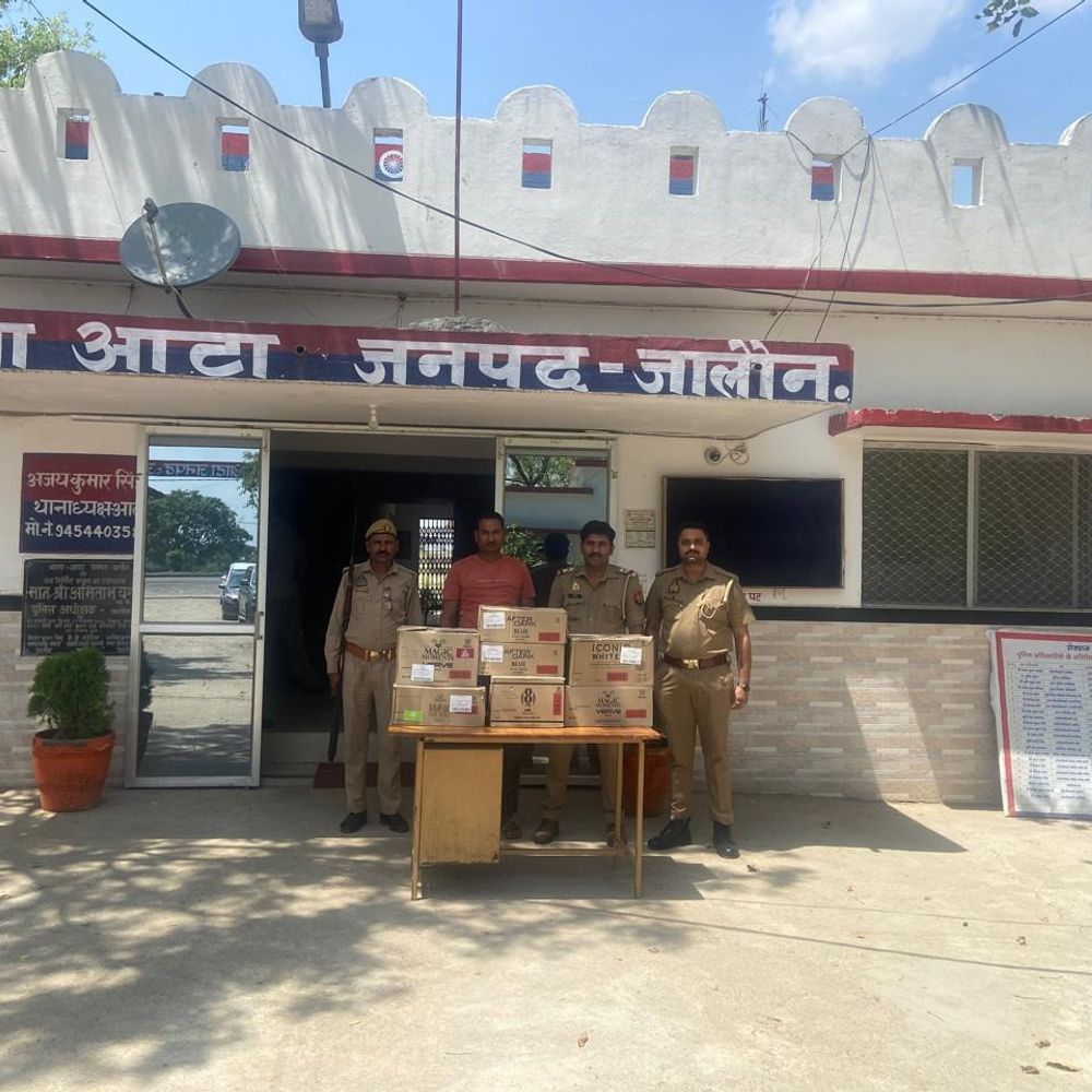 जालौन में अवैध शराब जब्त, एक गिरफ्तार:पुलिस ने चेकिंग के दौरान 1 लाख की 7 पेटी अंग्रेजी शराब पकड़ी