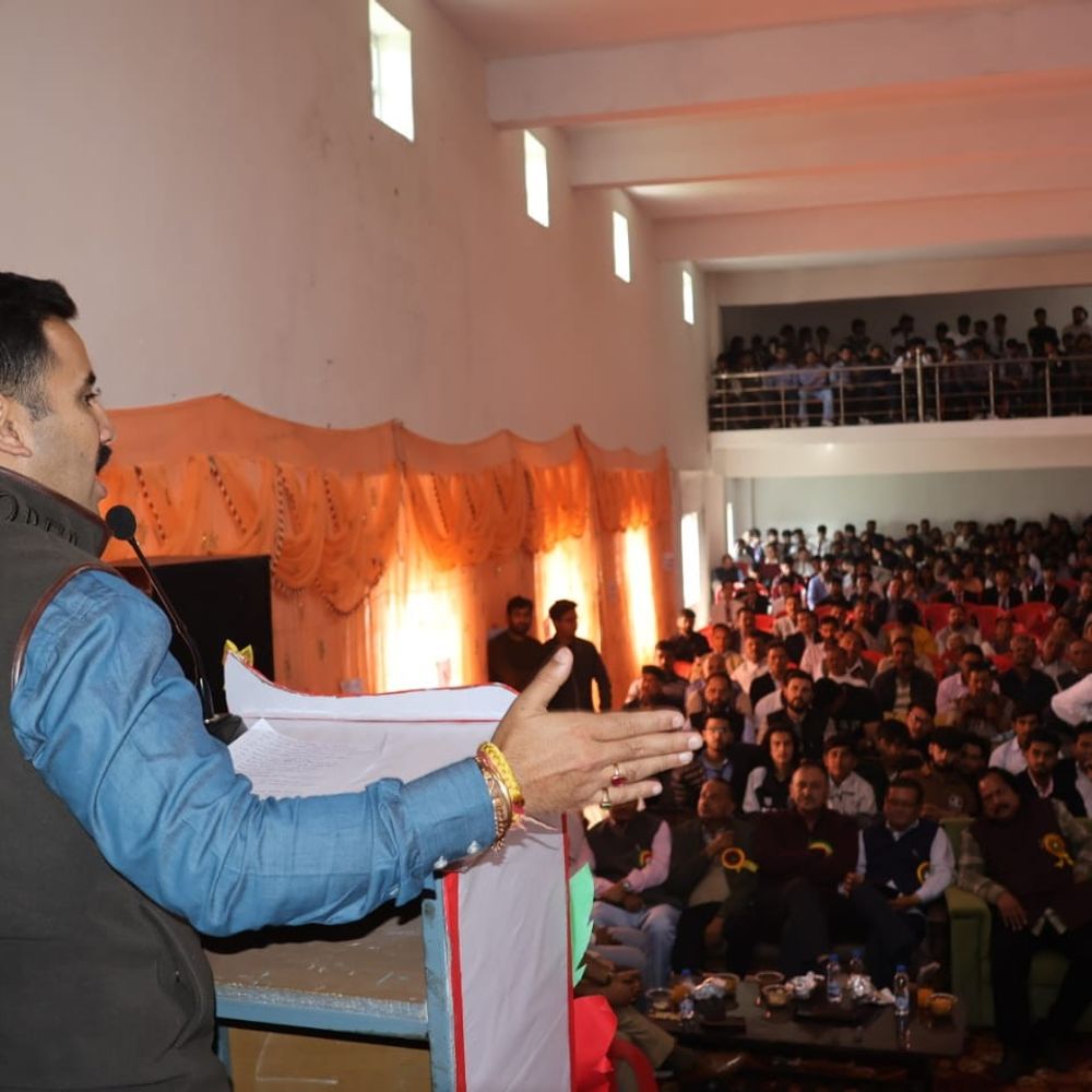 मंडी में विक्रमादित्य सिंह ने भाजपा पर कसा तंज:  बोले- सवाल उठाने से नहीं बदलती हकीकत, पंडोह डैम को बताया कांग्रेस की देन – Mandi (Himachal Pradesh) News