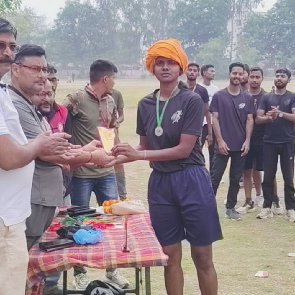 आरा की मेधावी कृति बनीं नेशनल टेनिस चैंपियन:श्रीनगर में 17 राज्यों की खिलाड़ियों को हराकर हासिल किया खिताब, गोल्ड मेडल जीता