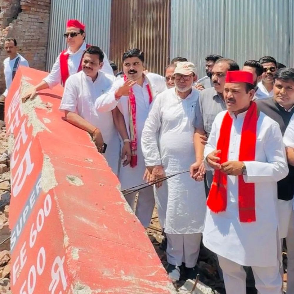 बुलडोजर एक्शन के 2 दिन बाद पहुंचा सपा प्रतिनिधिमंडल:सुप्रिया ऐरन बोलीं- मेयर, एमपी और एमएलए क्या कर रहे हैं? सब सत्ता के मद में चूर हैं