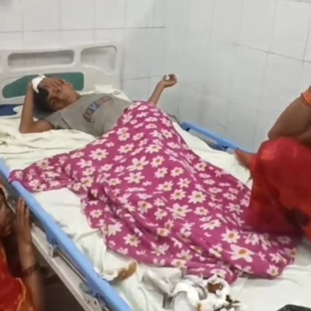 बहराइच में जंगली जानवर का मासूम पर हमला:घर के बाहर खेल रहा था, गंभीर हालत में अस्पताल में भर्ती