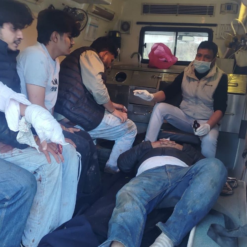 हरियाणा के स्टूडेंट्स की गाड़ी पलटी, 5 घायल:  एक की हालत नाजुक, पराशर झील घूमने जा रहे थे, मंडी में सुबह 6 बजे हादसा – Mandi (Himachal Pradesh) News