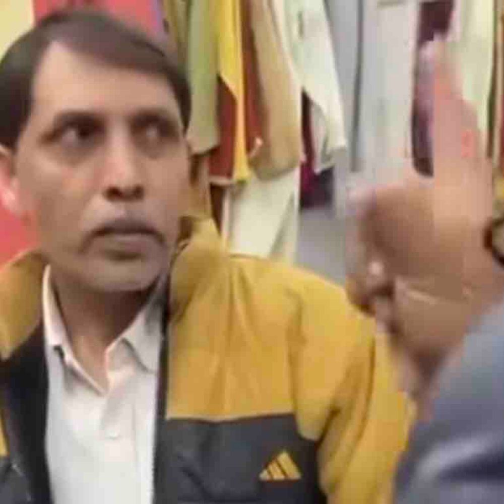 कुल्लू में युवती से कथित अभद्रता, टेलर पर आरोप:  कपड़े का नाप देने गई थी, आपत्तिजनक टिप्पणी से मामला गरमाया, माहौल तनावपूर्ण – Patlikuhal News