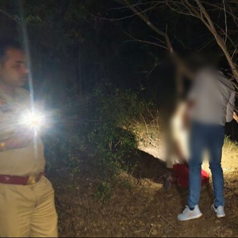 जालौन में बाबा ने फांसी लगाकर की सुसाइड:मंदिर के पास जंगल में मिला शव, बीमारी से थे परेशान