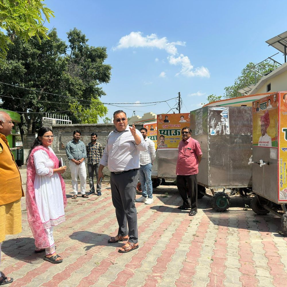 कासगंज डीएम ने सोरों नगर पालिका का निरीक्षण किया:साफ-सफाई, पेयजल, अभिलेख व्यवस्था सुधारने के निर्देश