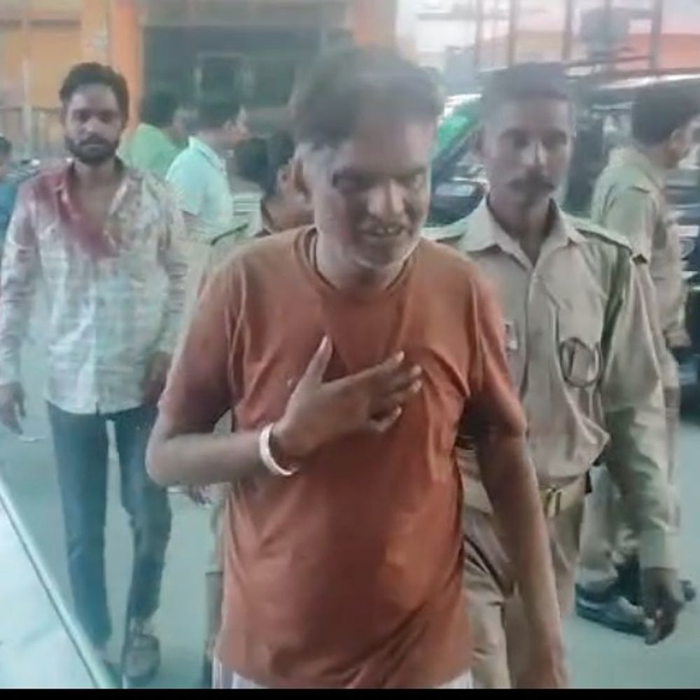 बुलंदशहर में लाठी-तलवार से हमला, तीन घायल:करणी सेना पदाधिकारी पर विवाद और मारपीट का आरोप, मुकदमा दर्ज