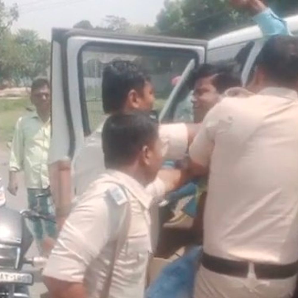 कटिहार पुलिस ने भागे आरोपी को किया गिरफ्तार:आजमनगर में हुई कार्रवाई, न्यायिक हिरासत में भेजा गया