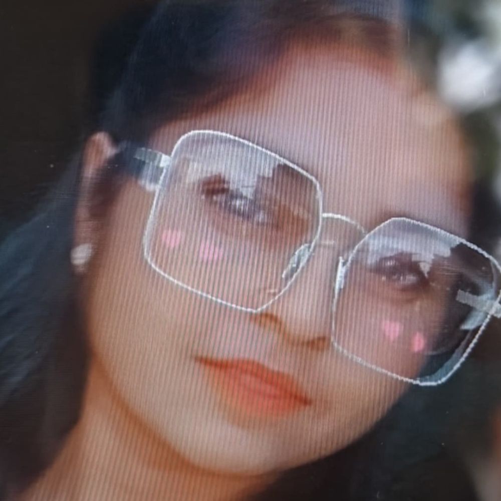 जालौन में युवती ने फांसी लगाकर की आत्महत्या:शादी की बात चल रही थी, घर पर अकेली थी; कमरे में फंदे से लटका मिला शव