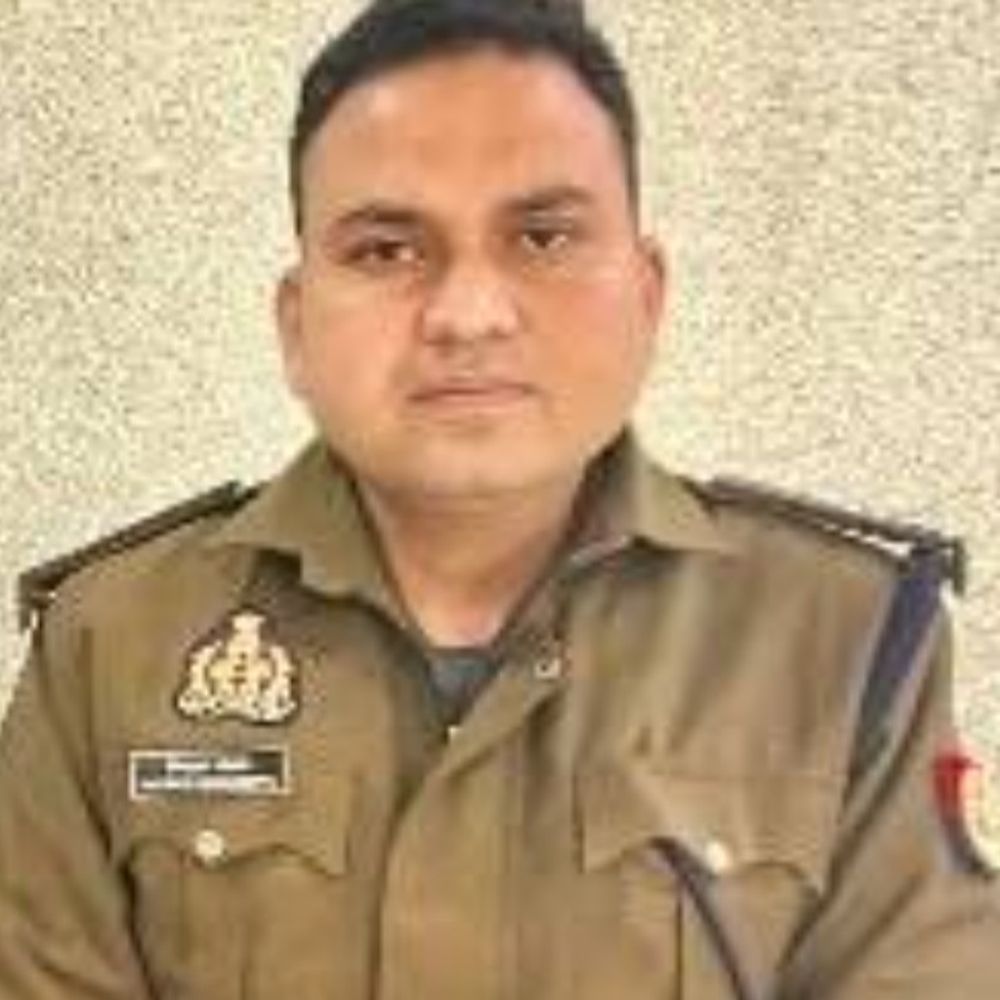 यूपी पुलिस में बड़े पैमाने पर तबादले:विनायक भोसले मेरठ के एसपी सिटी, आयुष विक्रम बहराइच भेजे गए