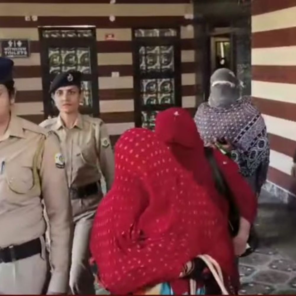 ऊना में ढाबे पर सेक्स रैकेट का भंडाफोड़:  तीन महिलाएं रेस्क्यू की, 3 पुरुषों को अरेस्ट किया, पुलिस ने भेजा था फर्जी ग्राहक – Una News