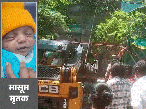 लखनऊ में मंदिर की दीवार ढही, 3-माह का बच्चा दबा:रेस्क्यू में लगे डेढ़ घंटे, अस्पताल में तोड़ा दम