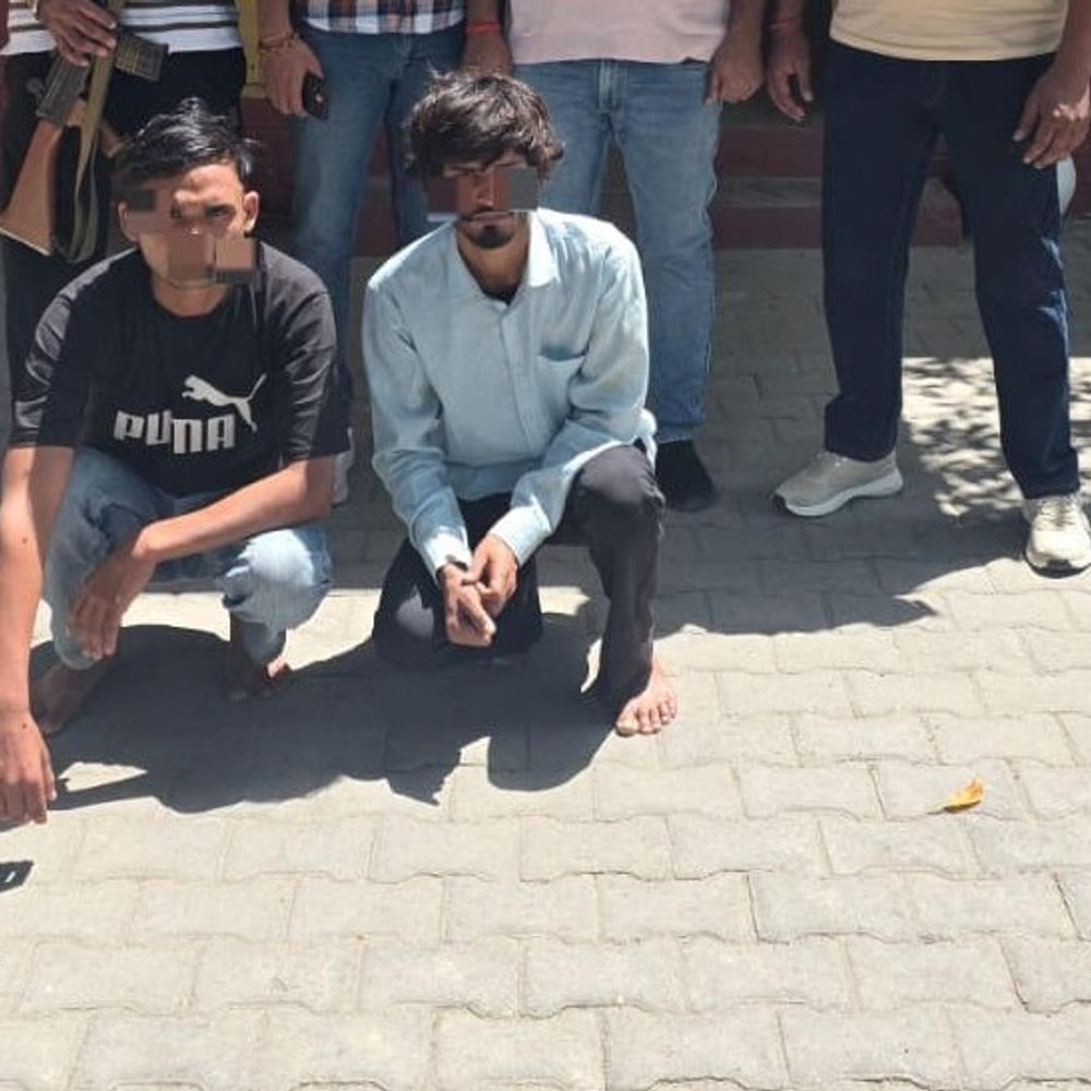 करनाल में 2 हथियार तस्कर गिरफ्तार:दो देसी कट्टे, 6 कारतूस बरामद; सहारनपुर के रहने वाले