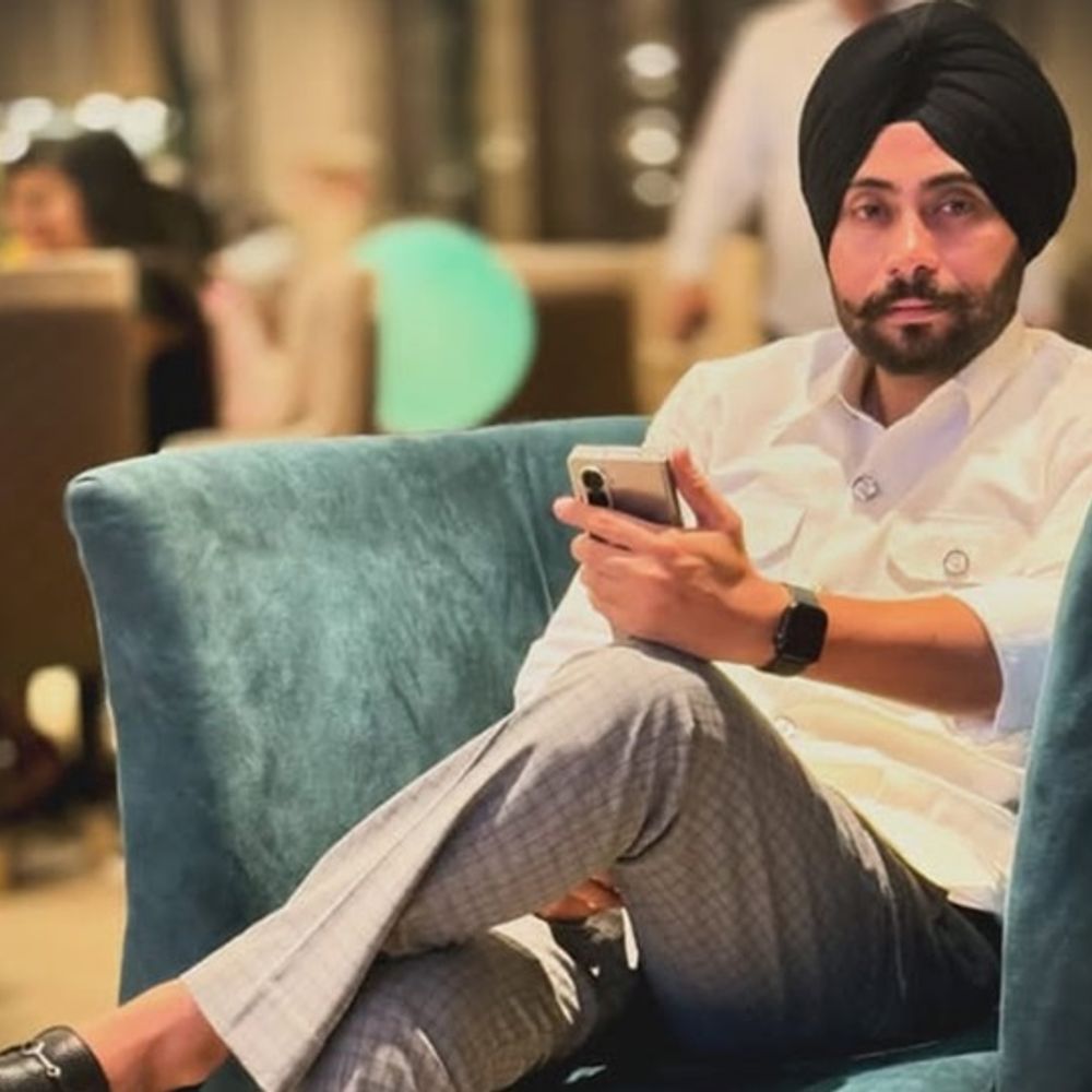 लुधियाना में युवक ने लगाई फांसी:  2 पन्ने का सुसाइड नोट छोड़ा, लिखा- मौत ही इकलौता रास्ता, इसका जिम्मेदार सिर्फ एसपी ढिल्लों – Ludhiana News