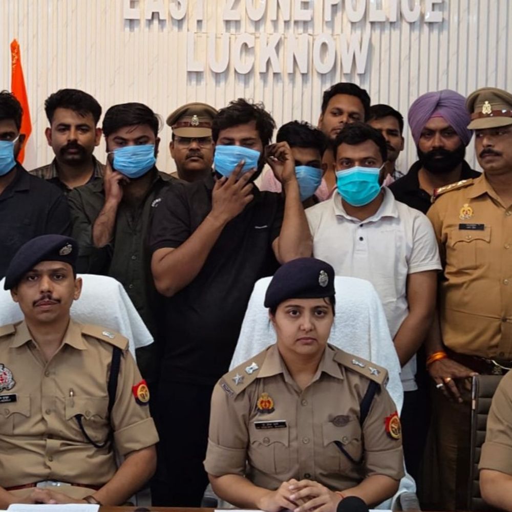 होटल ड्राइवर ने कस्टमर से की 75 लाख की लूट:लखनऊ में मास्टरमाइंड समेत 5 गिरफ्तार, 45 लाख बरामद