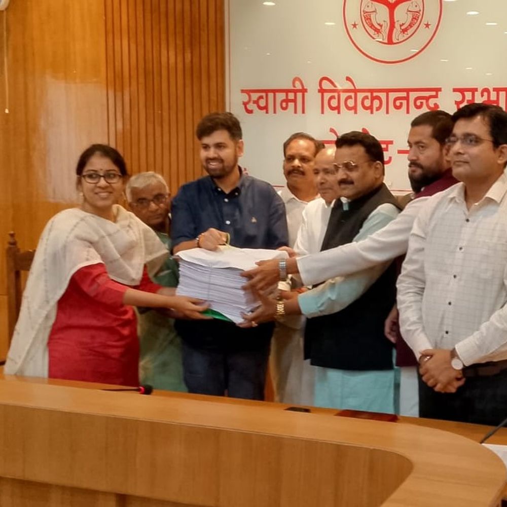 हरदोई में मतदाता सूची का अंतिम प्रकाशन:एक सप्ताह तक निरीक्षण का मौका, ऑनलाइन भी उपलब्ध