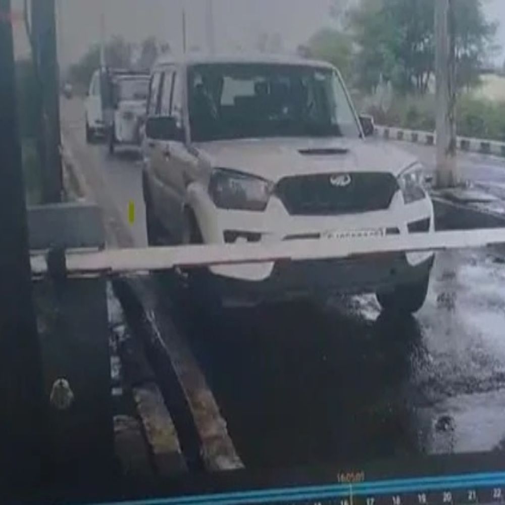 1 करोड़ बरामदगी पर 20 लाख हड़पने का आरोप:  गुना पुलिस से हाईकोर्ट ने मांगी स्टेटस रिपोर्ट; पूछा-फरियादी का बयान दर्ज हुआ या नहीं – Gwalior News